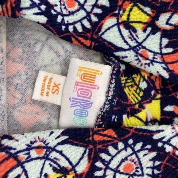 Lularoe NWT Cassie Pencil skirt floral geometric s - Picture 4 of 4